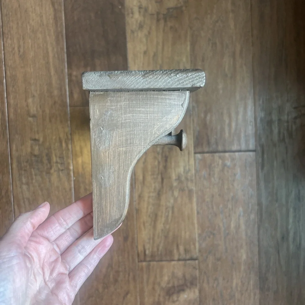 VTG Solid Wood Cottagecore 2 Hearts Cutout Wall Hanging Shelf With 3 Pegs  16